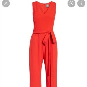 Vince Camuto Tie-waist, wide leg jumpsuit in Poppy, Size 16